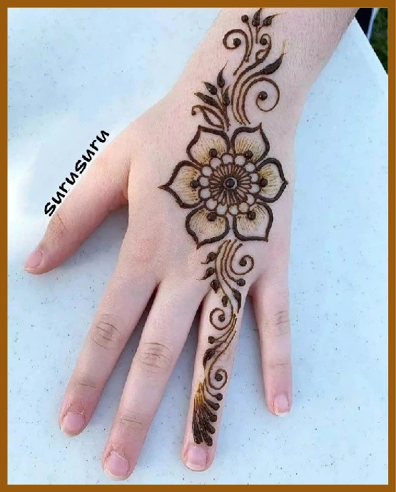 Khafif Back Hand Mehndi With Arabic Inspired Layout